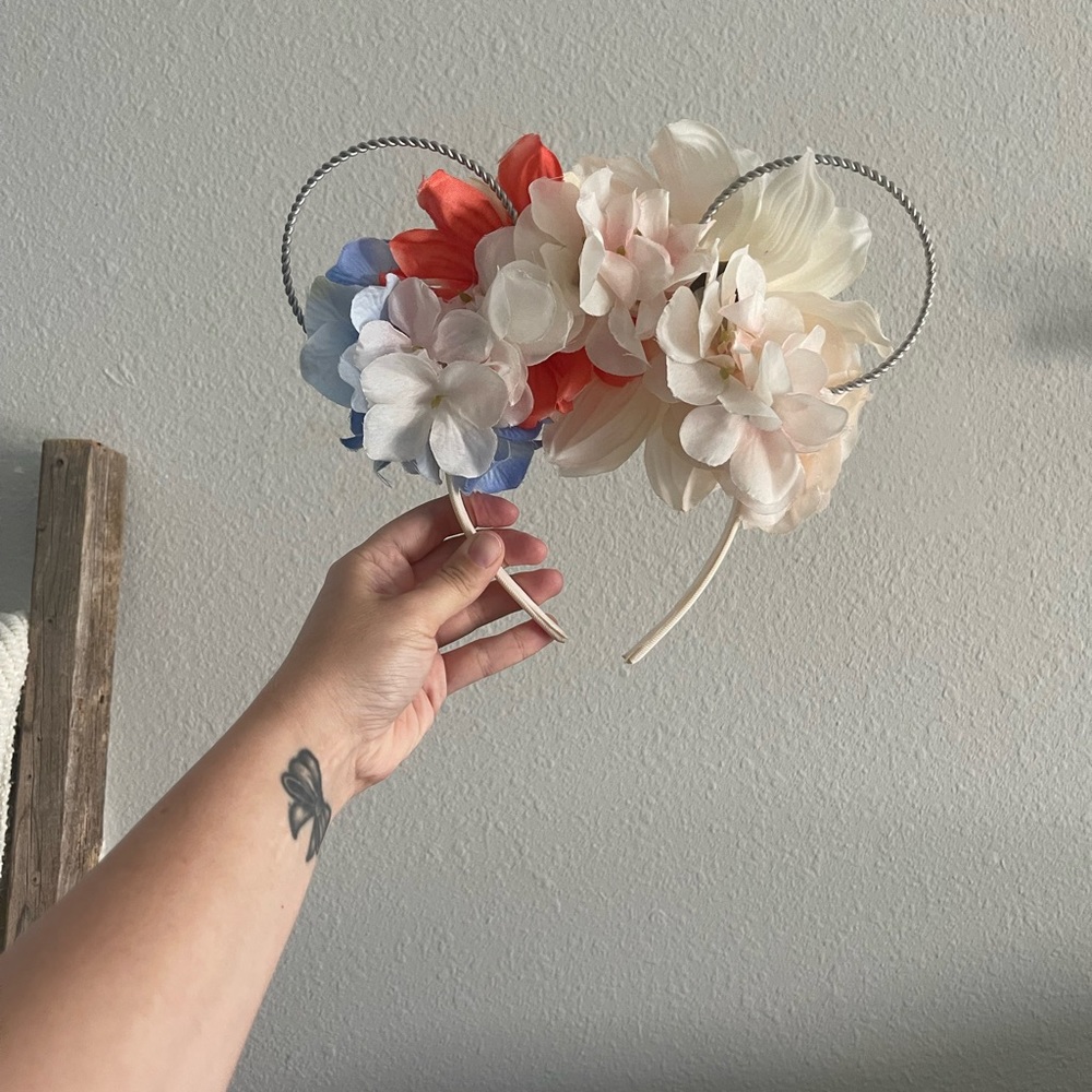 Floral Wire Minnie Mouse Ears - Picture 2 of 2
